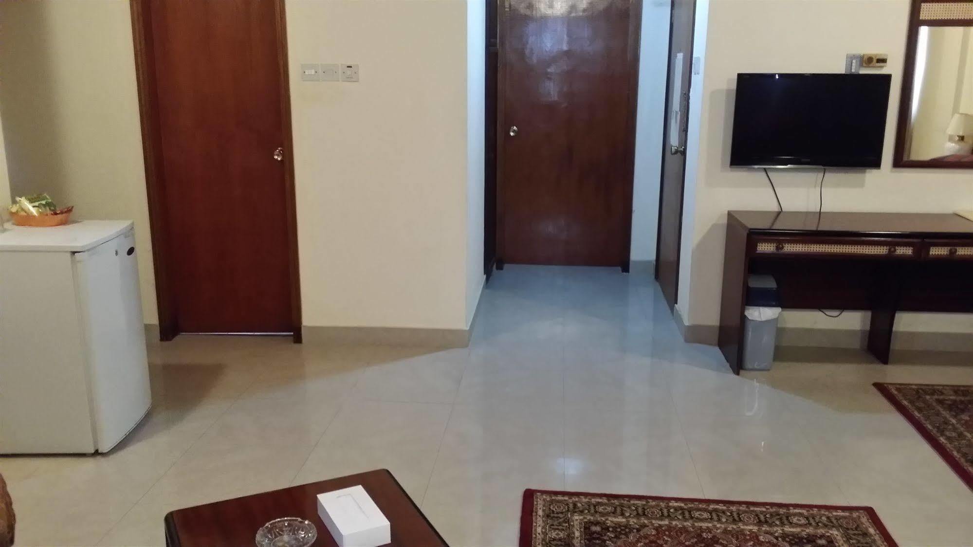 Atlas Hotel Манама Экстерьер фото