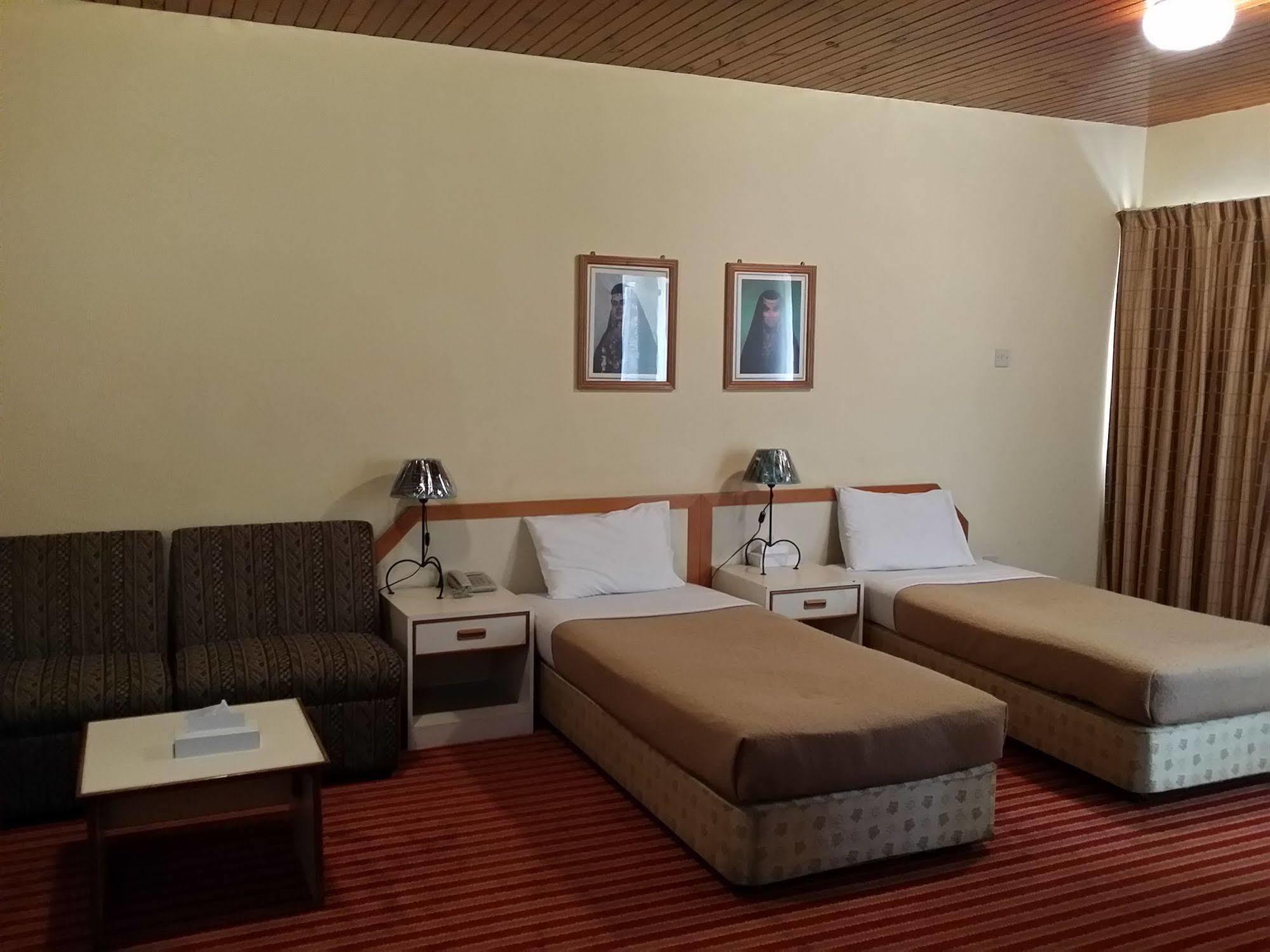 Atlas Hotel Манама Экстерьер фото