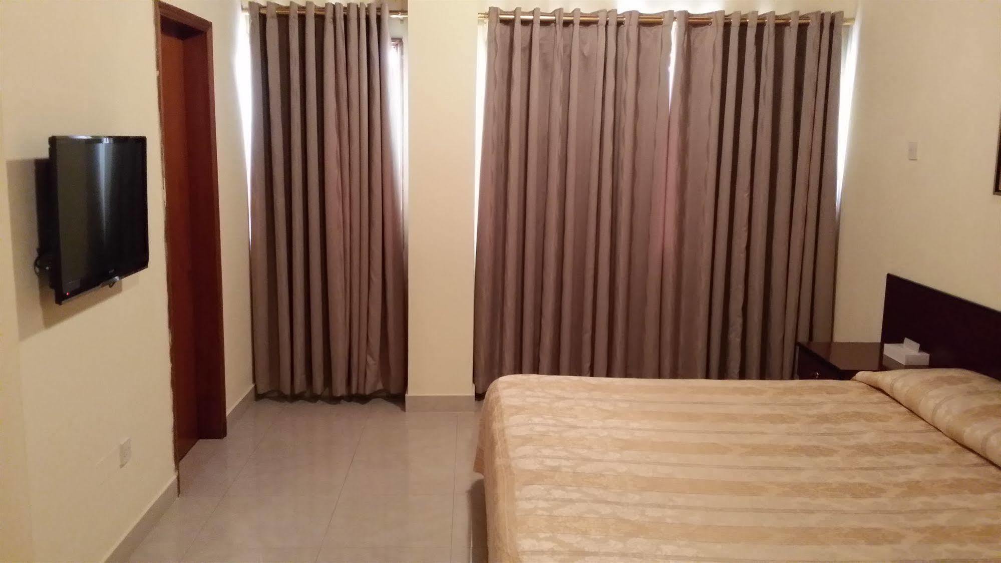 Atlas Hotel Манама Экстерьер фото